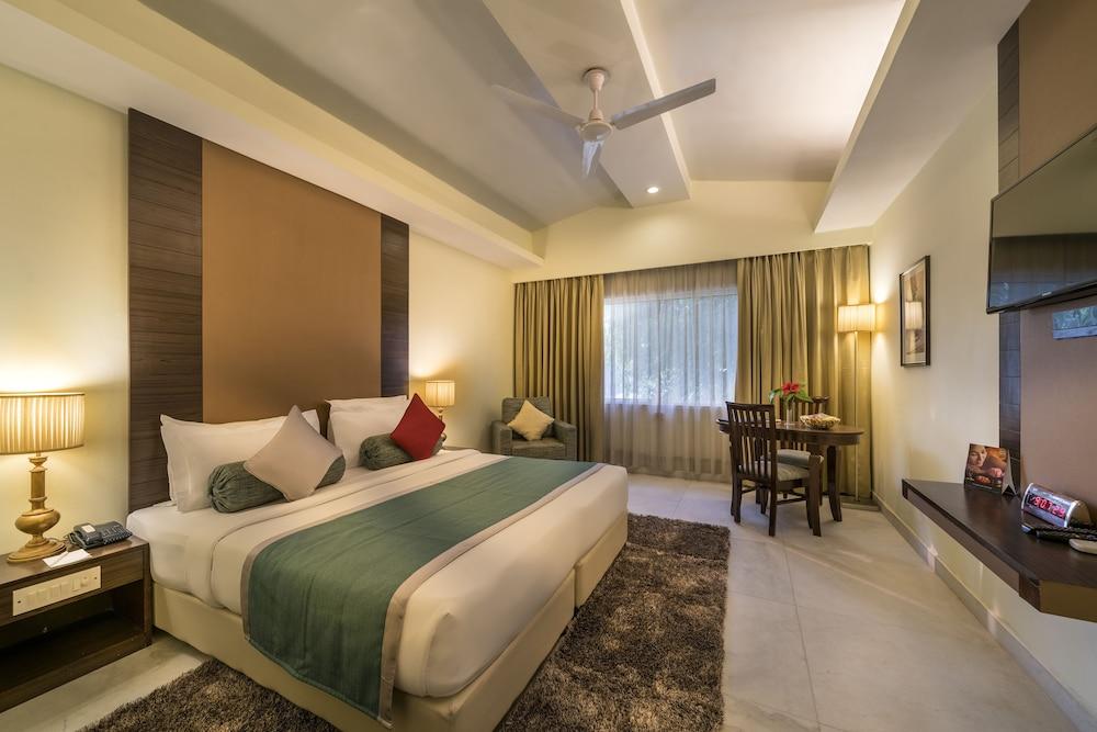 Best Western Resort Country Club Gurgaon Eksteriør bilde