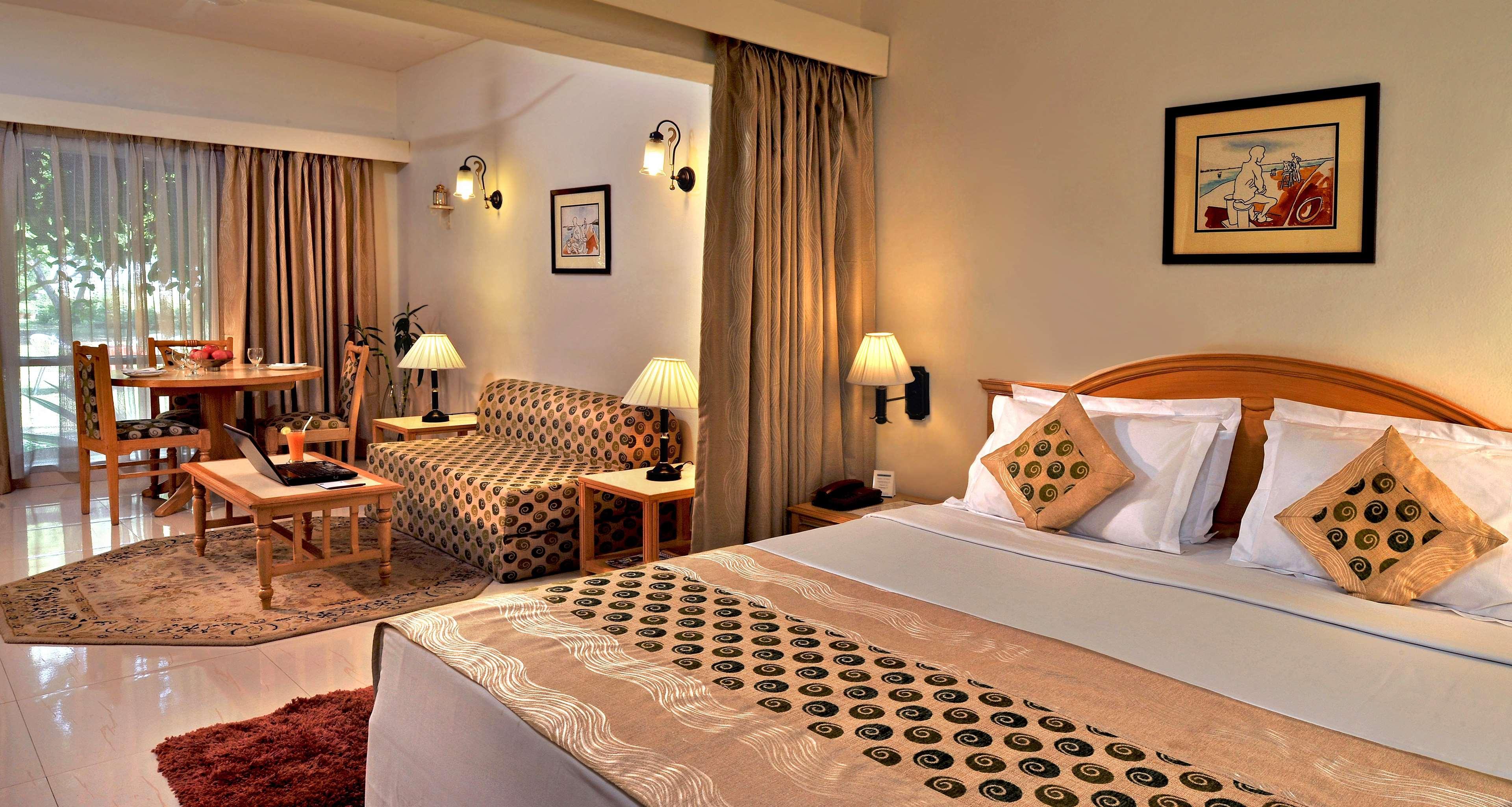 Best Western Resort Country Club Gurgaon Eksteriør bilde