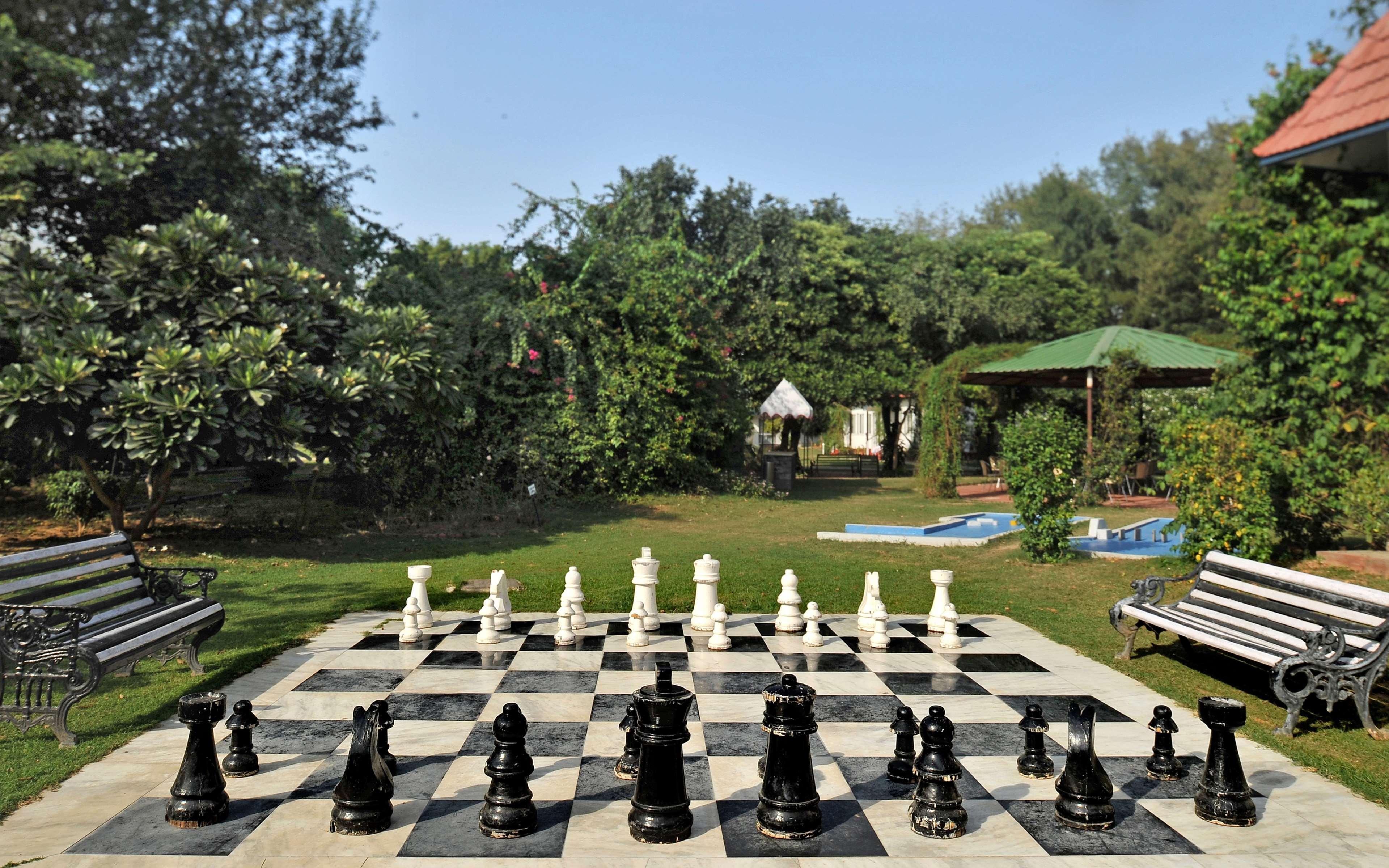 Best Western Resort Country Club Gurgaon Eksteriør bilde