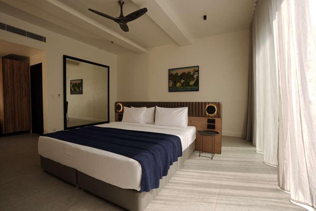 Best Western Resort Country Club Gurgaon Eksteriør bilde